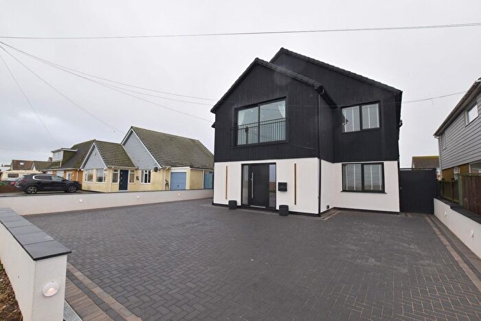 5 Bedroom Detached House For Sale In The Parade, Greatstone, New Romney, TN28