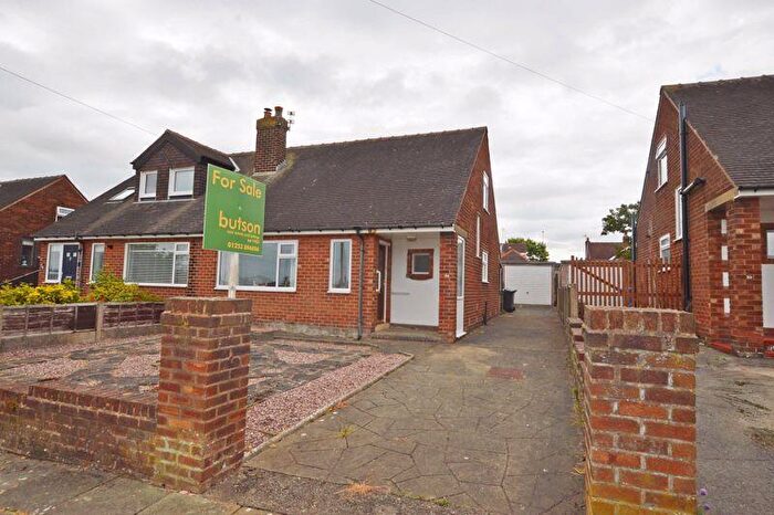 2 Bedroom Semi-Detached Bungalow For Sale In Bleasdale Avenue, Poulton-Le-Fylde, FY6