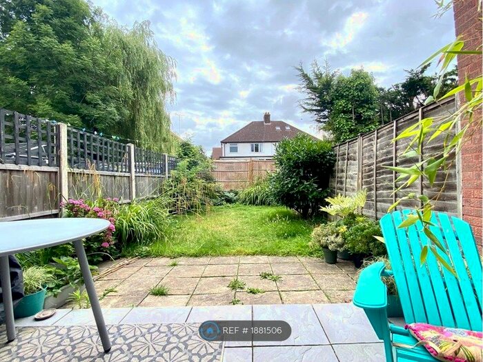 2 Bedroom Semi-Detached House To Rent In Fulbeck Way, Harrow, HA2