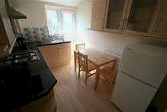 2 Bedroom Flat To Rent In High View Court, College Road, Harrow Weald, Harrow, HA3