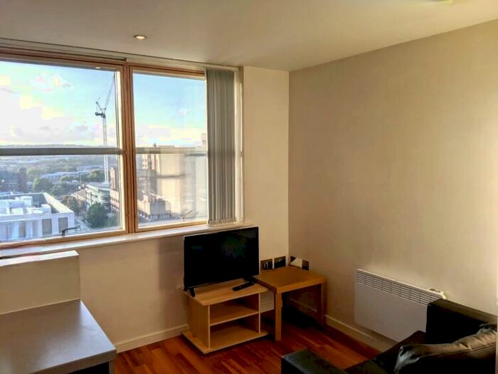 Apartment To Rent In West Point Wellington Street Leeds, LS1