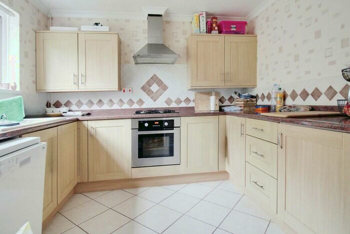 3 Bedroom End Of Terrace House To Rent In Oakham Close, Toothill, Swindon, SN5