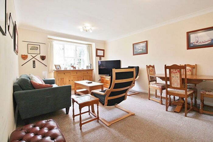 2 Bedroom Flat For Sale In Woodall House, Shire Horse Way, Isleworth, TW7