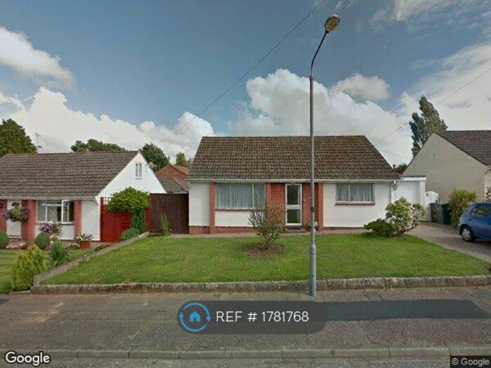 2 Bedroom Bungalow To Rent In Fernheath Close, Bournemouth, BH11