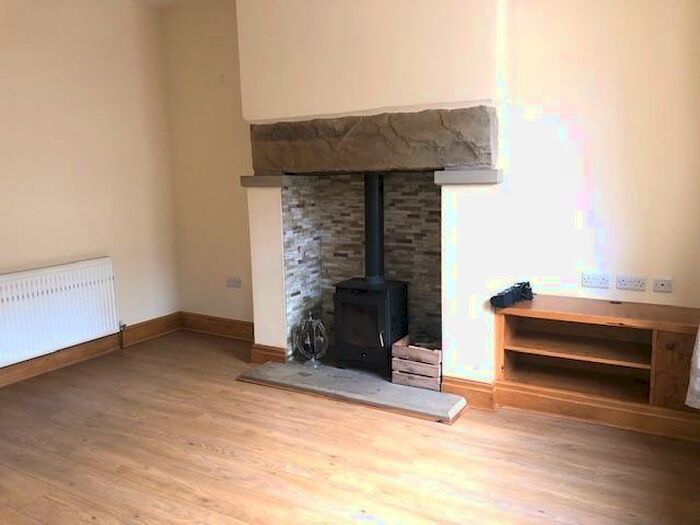 2 Bedroom Link Detached House To Rent In Blenheim Street, Colne, BB8