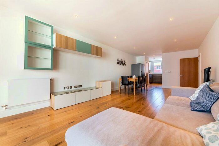 3 Bedroom Apartment To Rent In Aurora Point, Plough Way, London, SE16