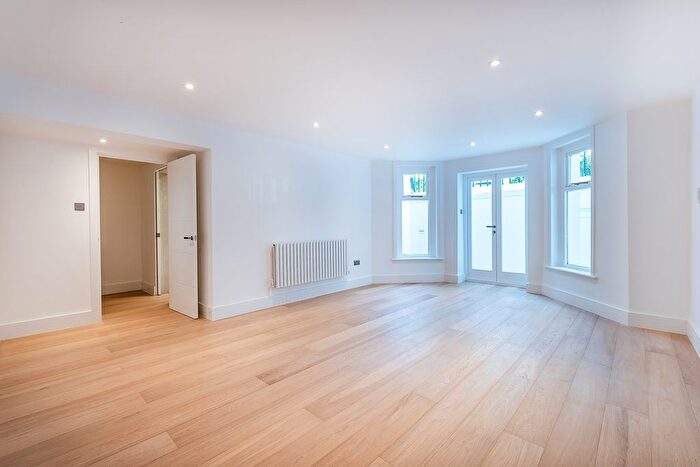 1 Bedroom Flat For Sale In Holland Park Avenue, London, W11