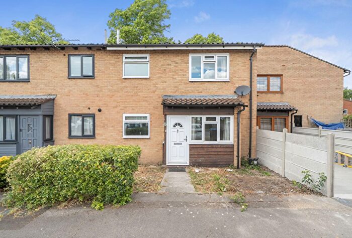 1 Bedroom End Of Terrace House For Sale In Fernleigh Close, Croydon, CR0
