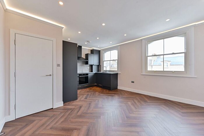 2 Bedroom Maisonette For Sale In Louvaine Road, St John's Hill, SW11