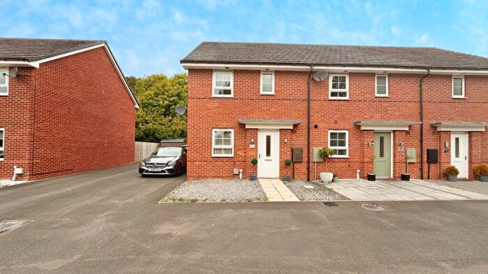 3 Bedroom Semi-Detached House For Sale In Capesthorne Road, Washington, Tyne And Wear, NE38