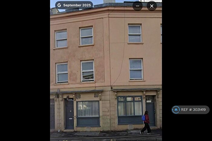 1 Bedroom Flat To Rent In Hotwell Road, Bristol, BS8