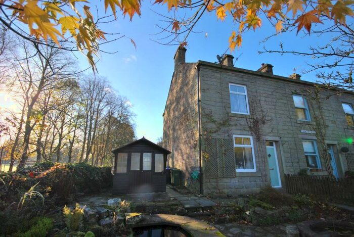 3 Bedroom End Of Terrace House For Sale In Strongstry Bridge, Ramsbottom, Bury, BL0