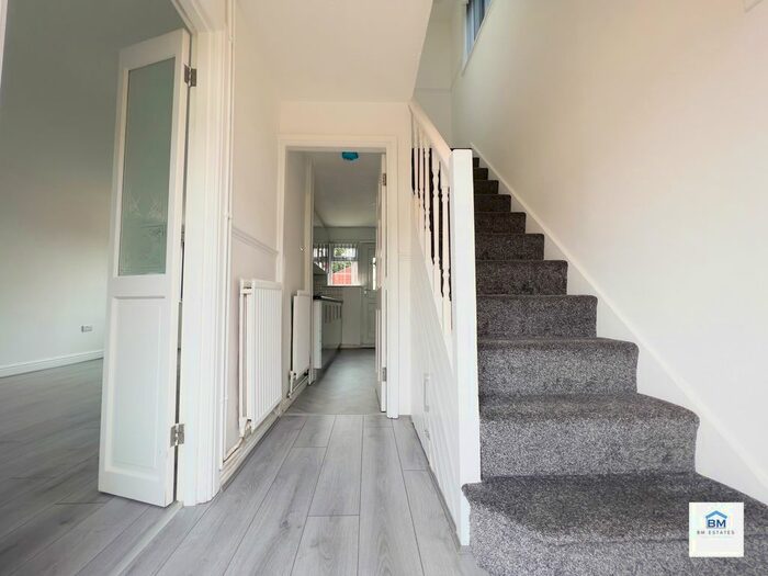 2 Bedroom End Of Terrace House To Rent In Milnroy Road, Leicester, LE5