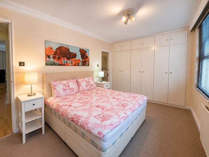 1 Bedroom Flat To Rent In Upper Grosvenor Street, London, W1K