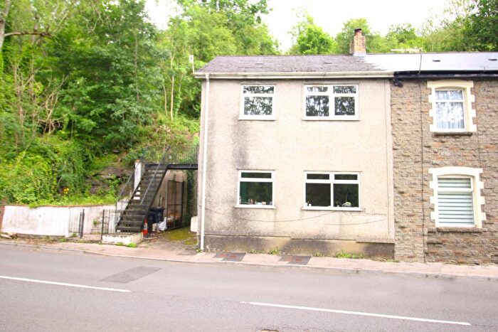 1 Bedroom Flat To Rent In High Street, Llanhilleth, Abertillery, NP13
