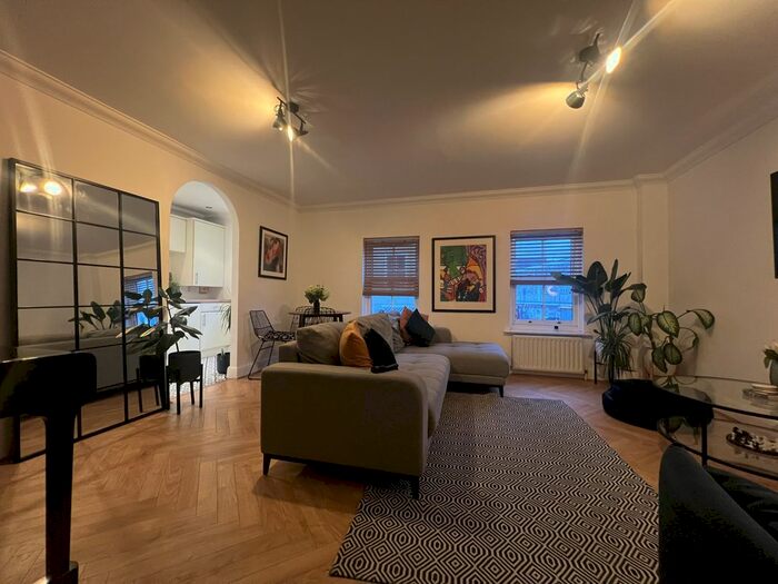 2 Bedroom Flat To Rent In Bow Common Lane, London, E3