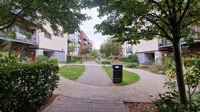 1 Bedroom Flat To Rent In Honour Gardens, Dagenham, RM8