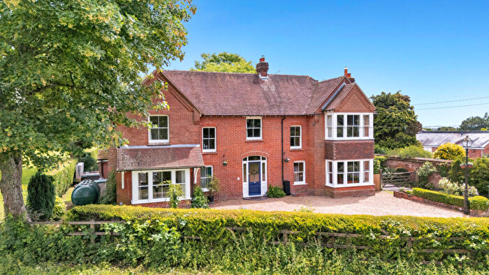 5 Bedroom Detached House For Sale In Park Lane, Swanmore Hampshire, SO32