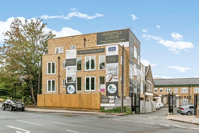 2 Bedroom Flat To Rent In Solar Court, Windmill Place, Southall, UB2