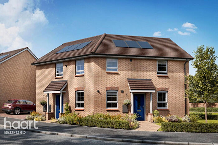 2 Bedroom Maisonette For Sale In Willow Grove, Bedford, MK42