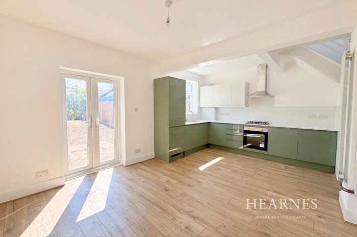 3 Bedroom Semi Detached House For Sale In Pine Road, Bournemouth, BH9