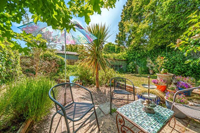 2 Bedroom Cottage For Sale In Maiden Newton, Dorchester, DT2