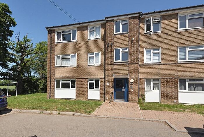 2 Bedroom Flat For Sale In Ringden Avenue, Paddock Wood, Tonbridge, TN12