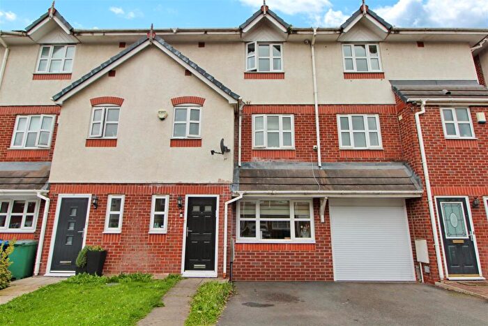 4 Bedroom Terraced House For Sale In Butterstile Avenue, Prestwich, M25