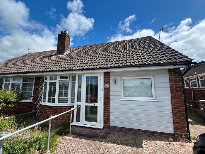 2 Bedroom Bungalow To Rent In Park View, Hastings, TN34