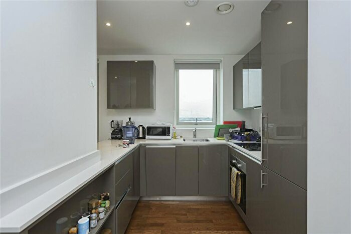 1 Bedroom Apartment For Sale In Victory Parade, Woolwich, SE18
