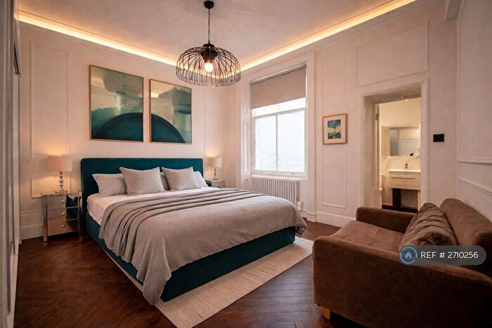 1 Bedroom Flat To Rent In Redcliffe Square, London, SW10