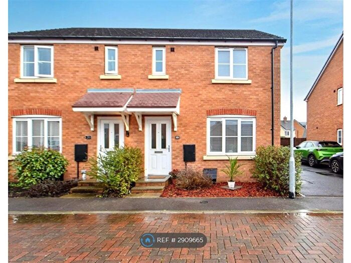 3 Bedroom Semi-detached House To Rent In Godwine Drive, Gloucester, GL2