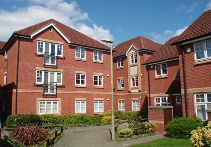 2 Bedroom Flat For Sale In Little Field, Oxford, OX4