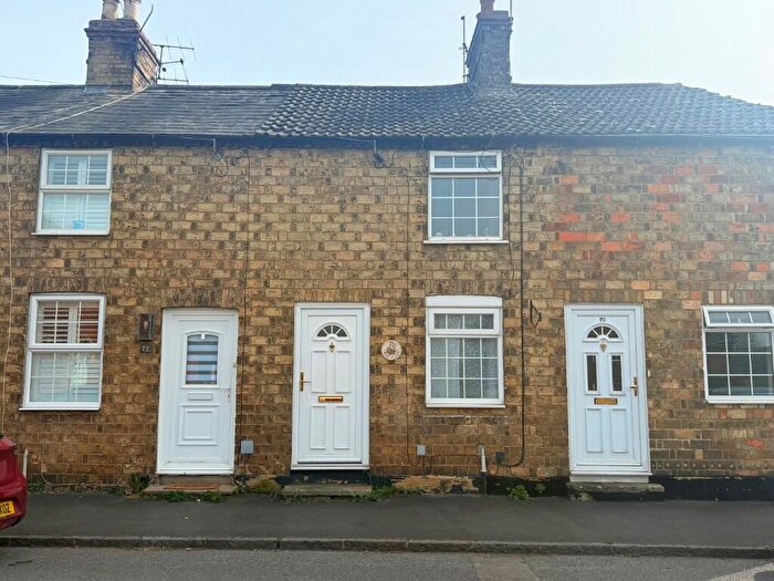 2 Bedroom Terraced House For Sale In High Street, Henlow, Bedfordshire, SG16