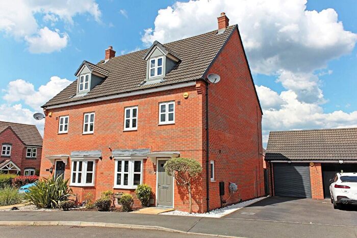 4 Bedroom Semi-Detached House For Sale In Fielders Drive, Scraptoft, LE7