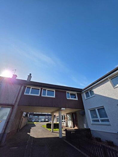 3 Bedroom Terraced House To Rent In Easton Place, Glenrothes, Fife, KY6
