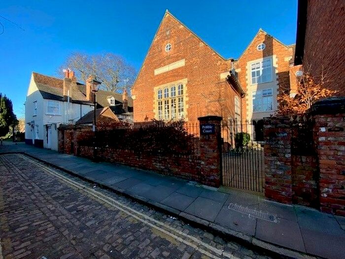 2 Bedroom Flat To Rent In Church Row, Pebble Lane, Aylesbury, HP20