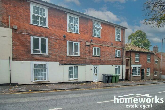 2 Bedroom Flat To Rent In Swaffham Road, Dereham, Norfolk, NR19