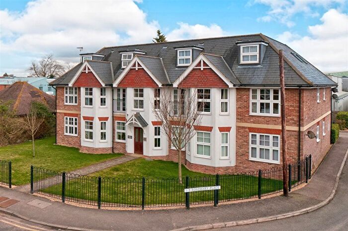 2 Bedroom Flat To Rent In Maidstone Road, Paddock Wood, Tonbridge, TN12