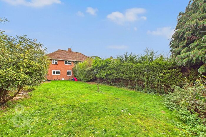 3 Bedroom Semi Detached House For Sale In Pople Street, Wymondham, NR18