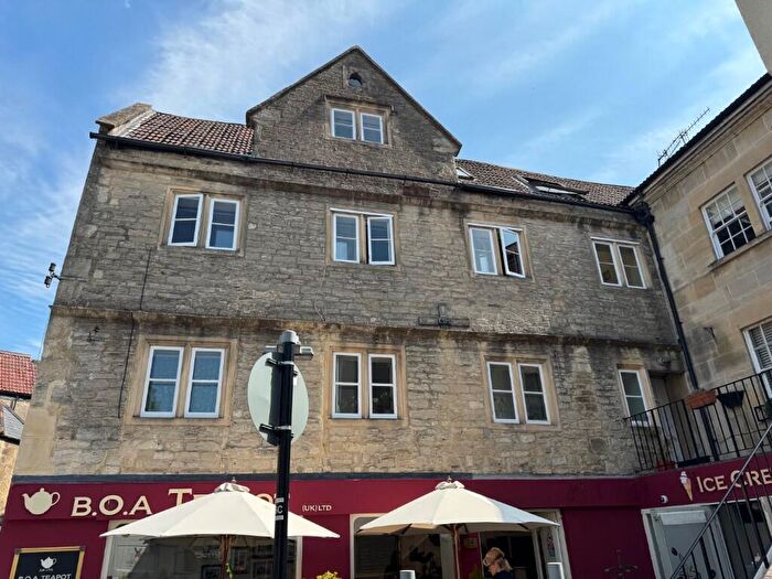 2 Bedroom Apartment To Rent In Silver Street, Bradford-On-Avon, Wiltshire, BA15