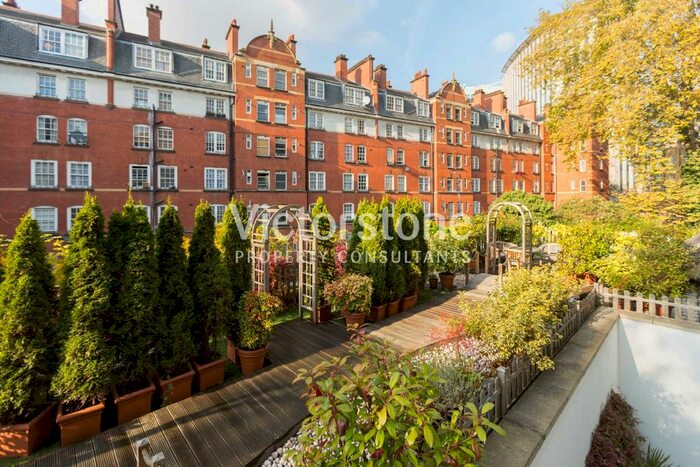Studio To Rent In Cartwright Gardens, Bloomsbury, London WC1H