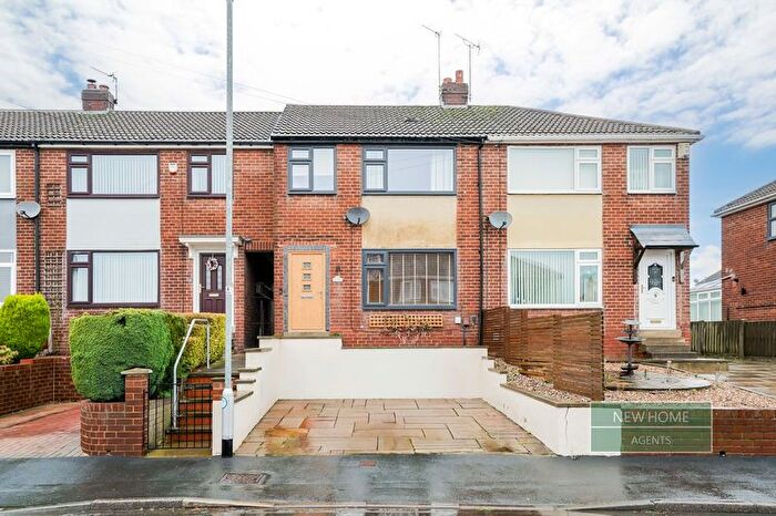 3 Bedroom Terraced House For Sale In Margaret Close Morley, Leeds, LS27