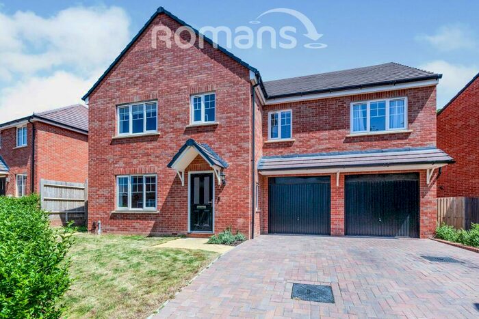 5 Bedroom Detached House To Rent In Whitebeam Chase, SL6