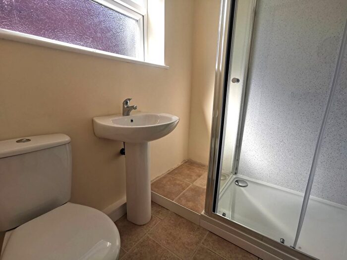 2 Bedroom Semi-Detached Bungalow For Sale In Hoghton Road Leyand, Leyland, PR25