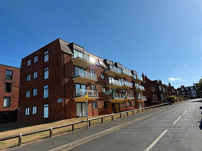 3 Bedroom Apartment For Sale In Westcliffe Court, Cliff Parade, Hunstanton, Norfolk, PE36