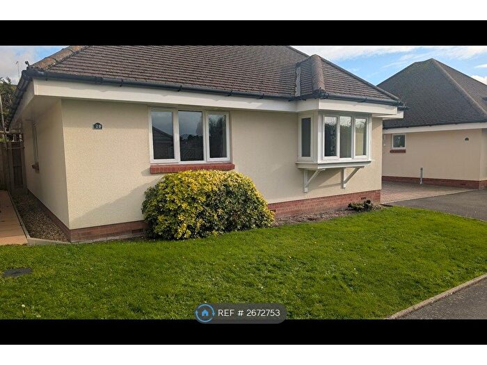3 Bedroom Detached House To Rent In Holcombe Road, Poole, BH16