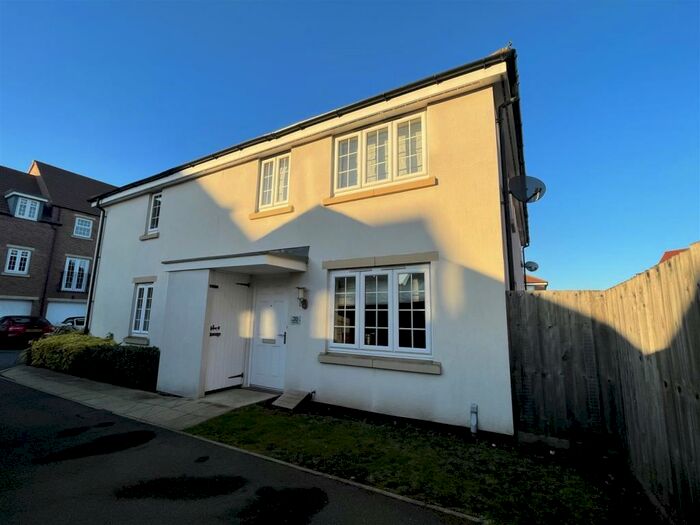 2 Bedroom Semi-Detached House To Rent In Waters Edge, Kings Sconce Avenue, Newark, NG24
