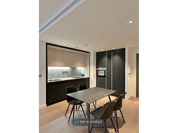 2 Bedroom Flat To Rent In Kennington Lane, London, SE11