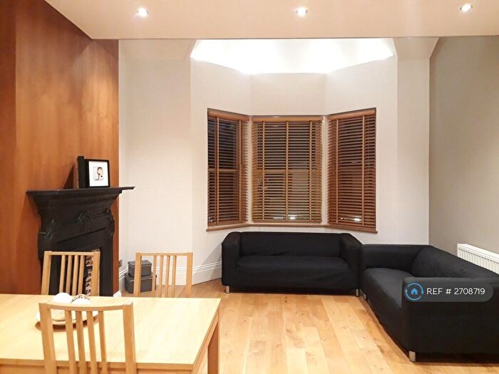 4 Bedroom Flat To Rent In Denton Road, London, N8